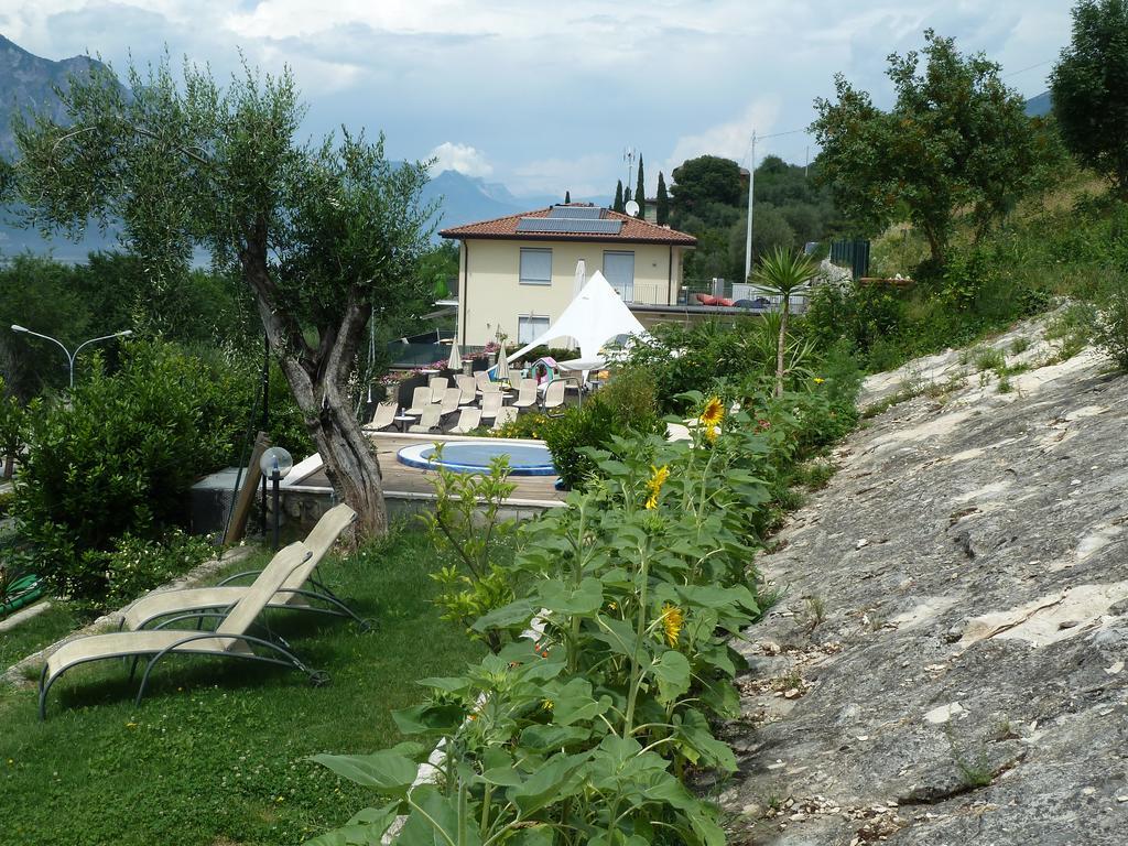 Villa Treccani Apartments Malcesine Exteriör bild