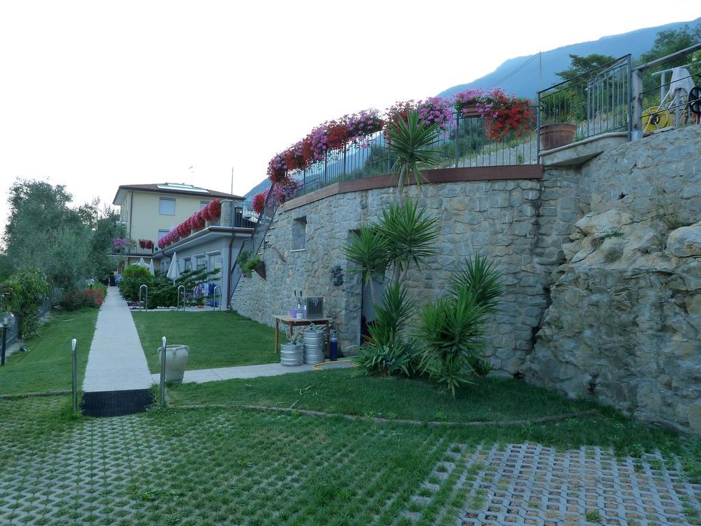 Villa Treccani Apartments Malcesine Exteriör bild